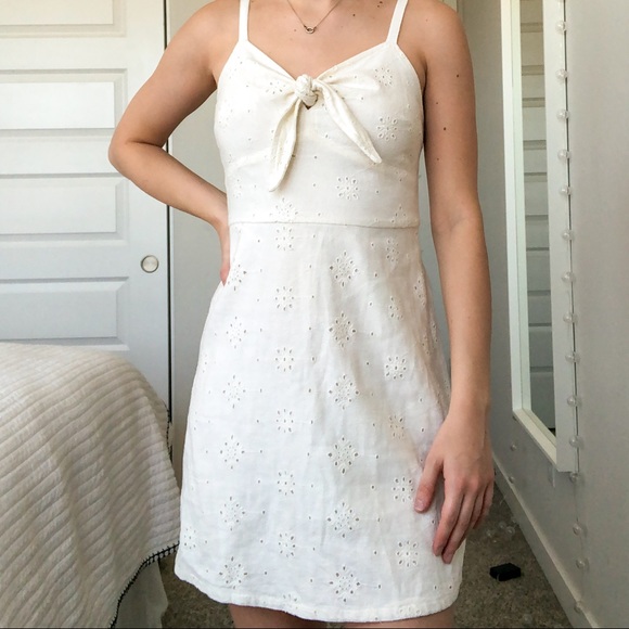 Hollister Dresses & Skirts - ✰CREAM EYELET HOLLISTER DRESS✰